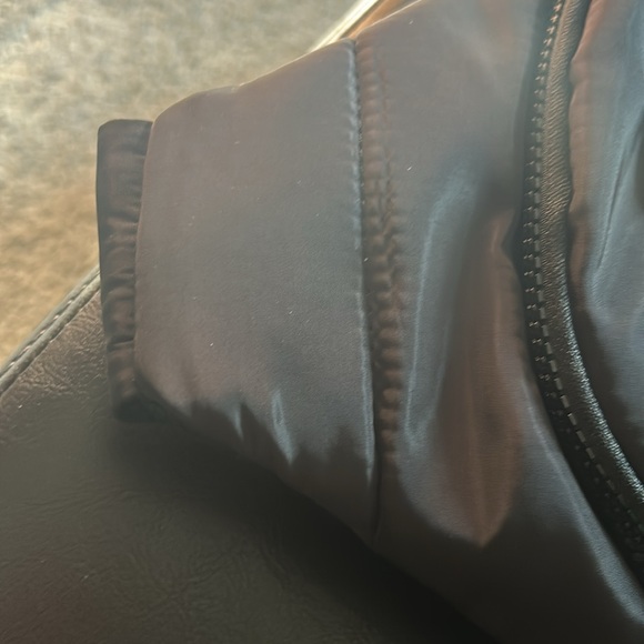 True religion crossbody backpack - Picture 7 of 9